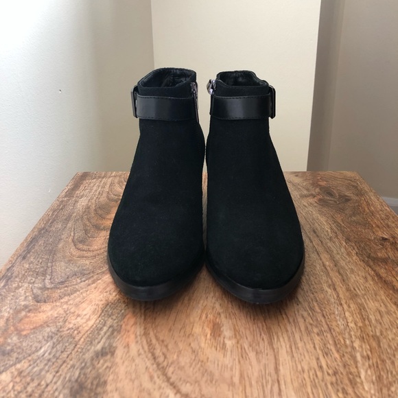 NWOB Aquatalia black leather buckle strap booties - Picture 2 of 8